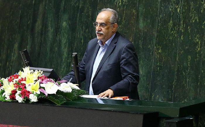 حاجی دلیگانی: آقای کرباسیان مردم را فقیرتر کردید/ خادمی: چرا بایگانی گمرک و اسناد سال ۹۲ و ۹۳ آتش گرفت
