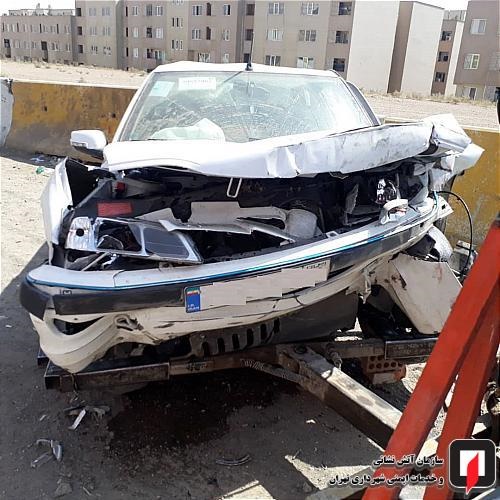(تصاویر) تصادف پژو با نیوجرسی در جاده خاوران
