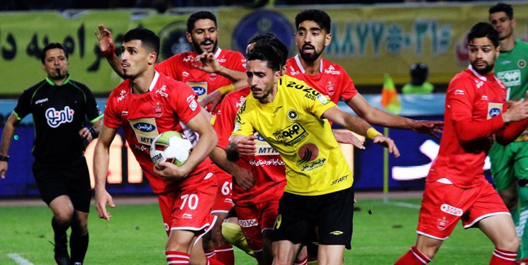 (تصاویر) درگیری بازیکنان سپاهان و پرسپولیس (تصاویر) درگیری بازیکنان سپاهان و پرسپولیس