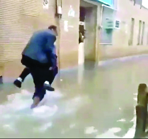 توضیح برق خوزستان درباره فیلم جنجالی کولبران آبی