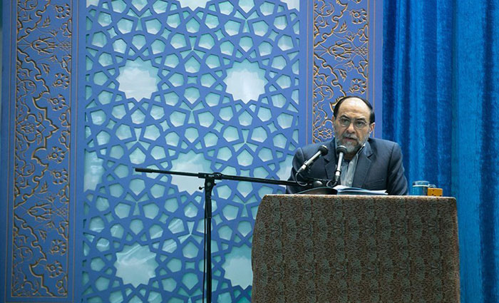 روایت زیباکلام از خطای رحیمپور ازغدی؟! روایت زیباکلام از خطای رحیمپور ازغدی؟!