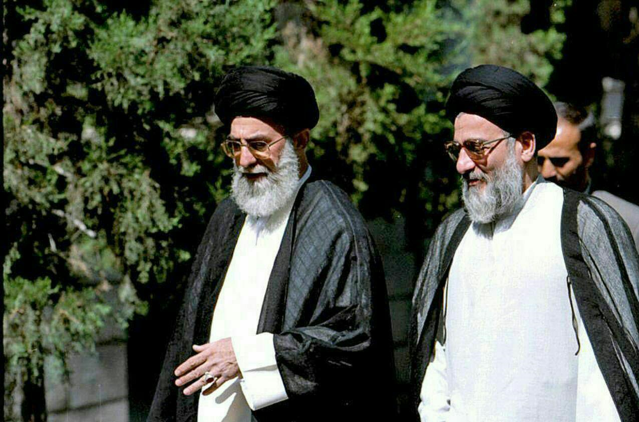 عکس دیده نشده از آیت الله شاهرودی در کنار رهبری