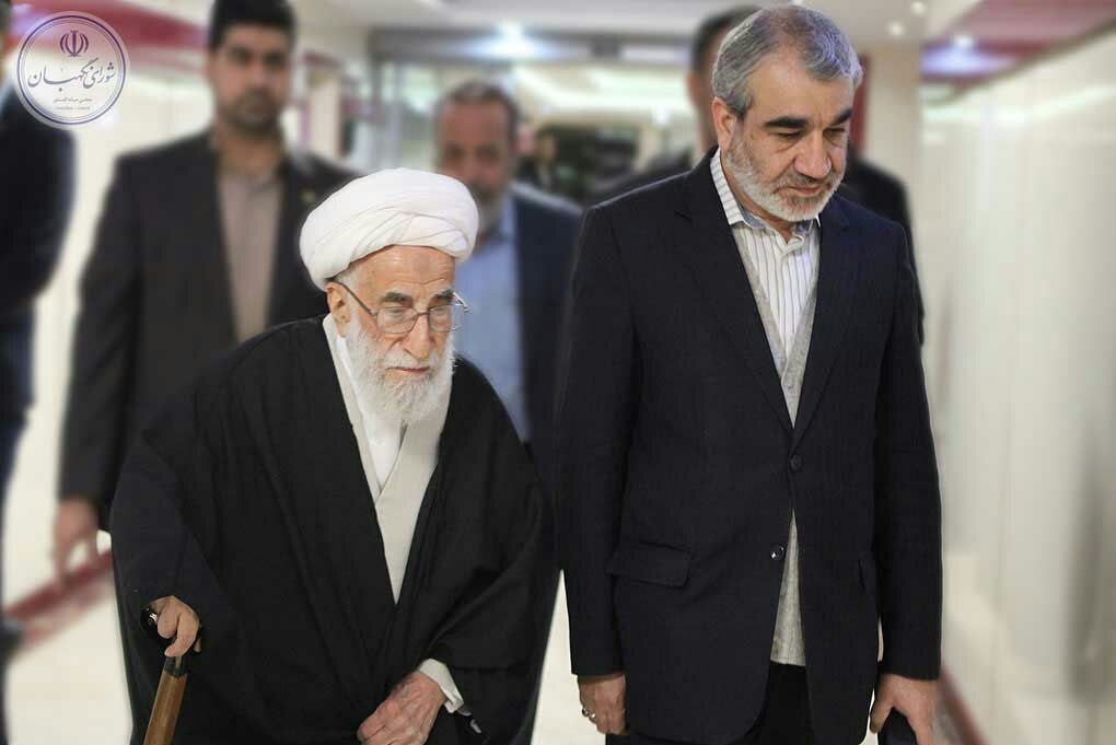 عیادت آیتالله جنتی از آیتالله مومن/// عیادت آیتالله جنتی از آیتالله مومن///