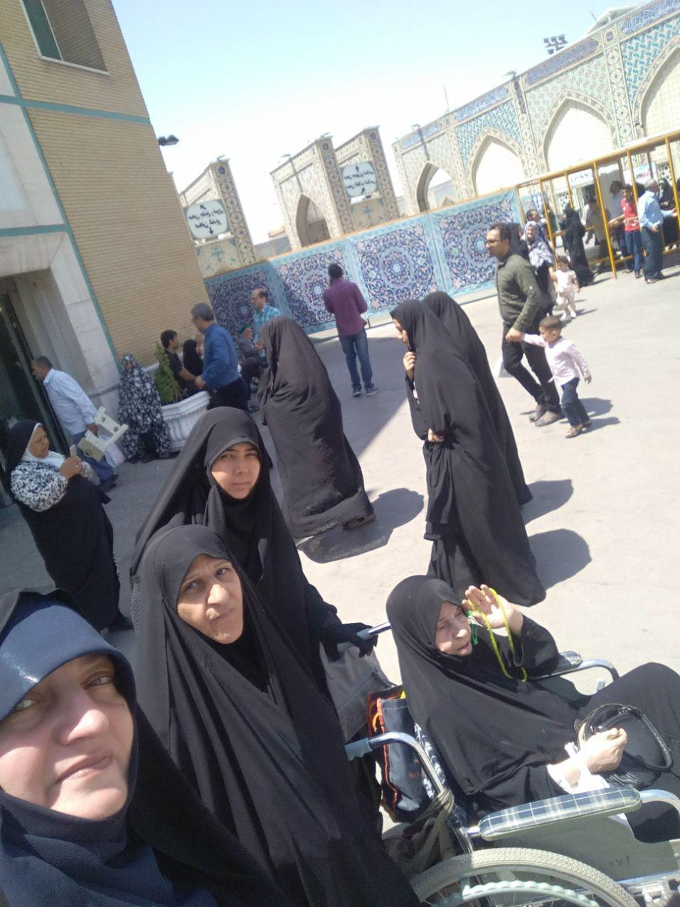تاکسی پربرکت خانم شوفر