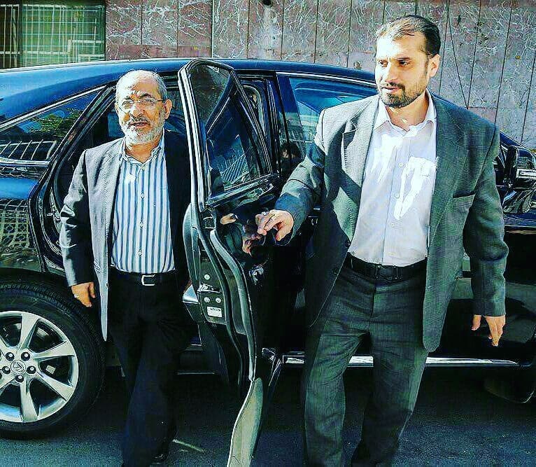 «محسن رفیقدوست» از خودروی لکسوس و حقوق 19 میلیونی اش می گوید! «محسن رفیقدوست» از خودروی لکسوس و حقوق 19 میلیونی اش می گوید!