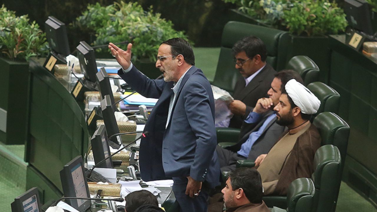 تکذیب شنود تلفنی یکی از مقامات با مامور MI۶ از سوی سپاه