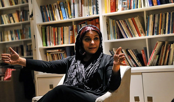 داستان سانسور یک عکس از سیلزدگان توسط خانم کارگردان/ واکنشهای تند به تهمینه میلانی داستان سانسور یک عکس از سیلزدگان توسط خانم کارگردان/ واکنشهای تند به تهمینه میلانی