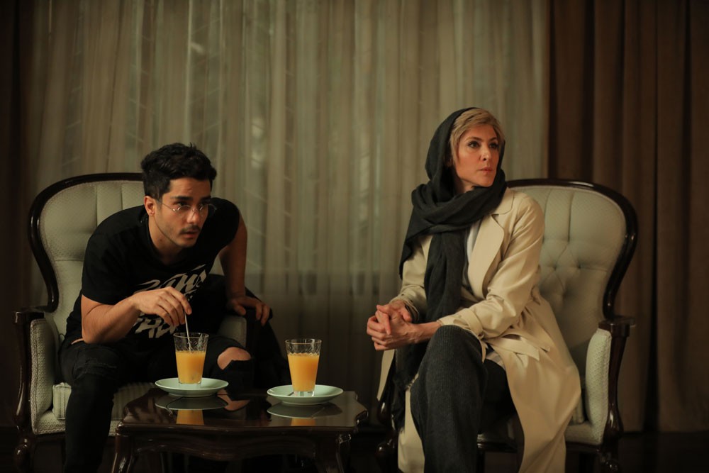 نهنگ آبی قسمت هفتم؛ فاثرات جانبی+ دانلود قسمت 7 نهنگ آبی قسمت هفتم؛ فاثرات جانبی+ دانلود قسمت 7