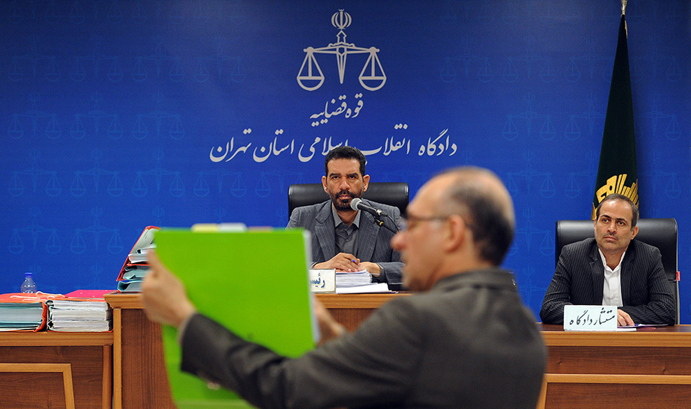 https://fararu.comhttps://static2.fararu.com/servev2/NjAzYzAgNY0E/5Uwvb7W7Zm0,/file.jpg