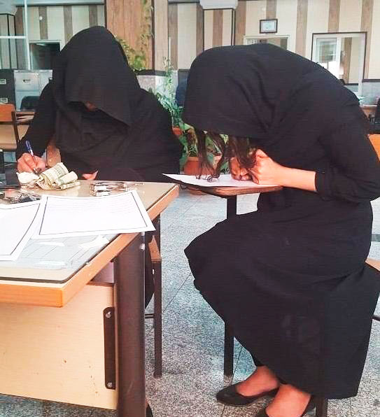 دردسر‌های یک دوجنسیتی ۱۹ ساله