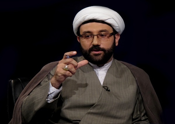 مدعیانی که زنان را بر خود محرم میدانند مدعیانی که زنان را بر خود محرم میدانند