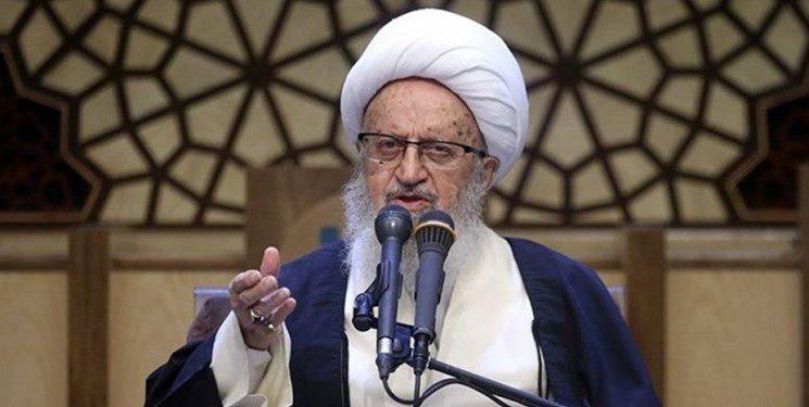 واکنش آیت‌الله مکارم به پخش ترانه ساسی مانکن در مدارس
