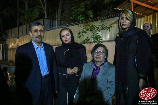 (تصاویر) دو بازیگر سرشناس در افطاری احمدی‌نژاد