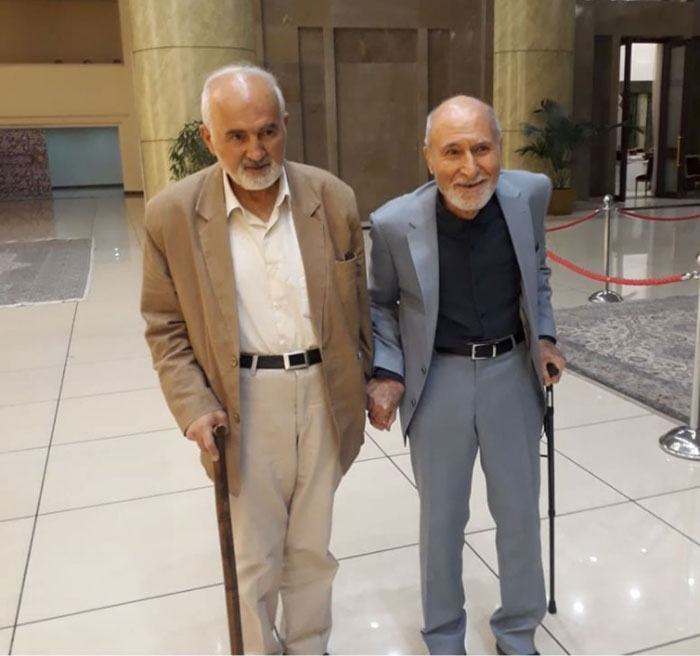 کیهان: عکس توکلی و نبوی سناریو بود!