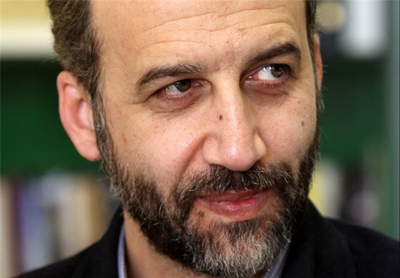 سرافراز می‌خواهد، احمدی نژاد دوم شود؟