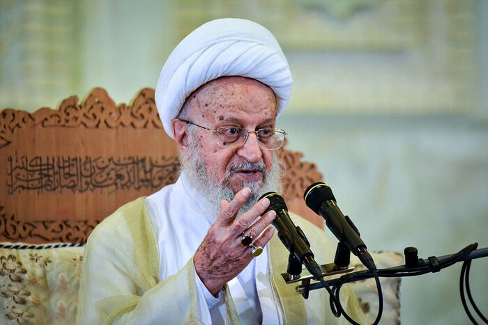 پیام حضرت آیت الله مکارم شیرازی درپی شهادت امام جمعه کازرون: هرچه زودتر این حادثه غم انگیز ریشه یابی شود