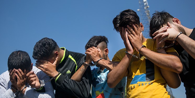 (تصاویر) از کشف اسلحه شاه‌کُش تا برملا شدن دسیسه یک زن در رعد ۲۶