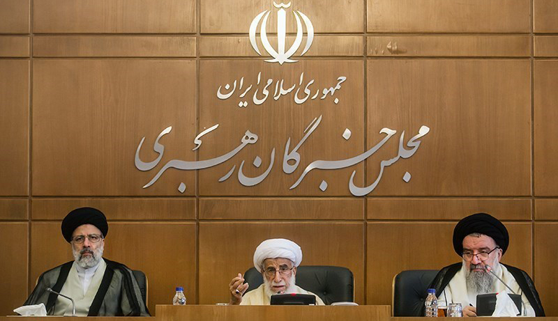مجلس خبرگان: دولت در برابر توقیف نفتکش حامل نفت ایران برخورد مناسب انجام دهد