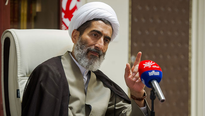 ادامه واکنش‌ها به موتورسواری زنان؛ حکمی که در تجدید نظر رد می‌شود