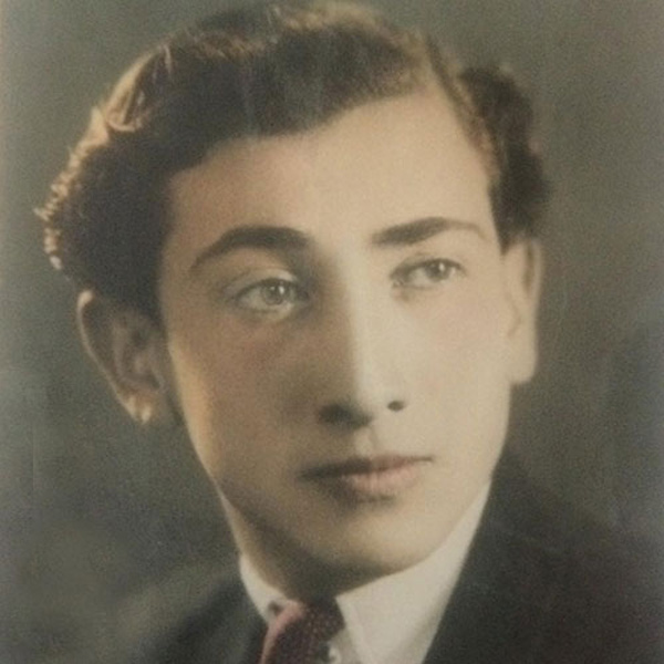داریوش اسد زاده در سن ۹۶ سالگی درگذشت +جزئیات داریوش اسد زاده در سن ۹۶ سالگی درگذشت +جزئیات