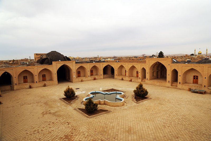 سفر به کویر ابوزید؛ یک روز پائیزی در دل کویر بکر وشهر زیرزمینی سفر به کویر ابوزید؛ یک روز پائیزی در دل کویر بکر وشهر زیرزمینی