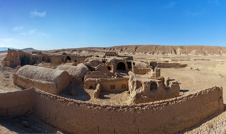 سفر به آبشار نمک خور؛ یلدای نمکین در دل طبیعت بکر