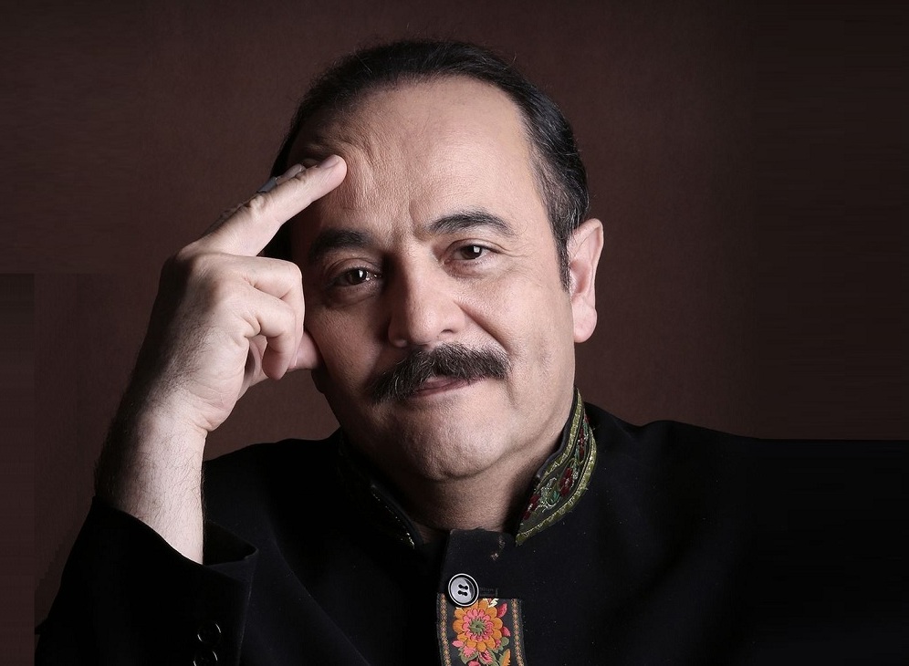 جنجال ادامه دار حضور در 