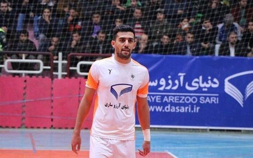 ملی‌پوش ایرانی درگیر ویروس کرونا شد