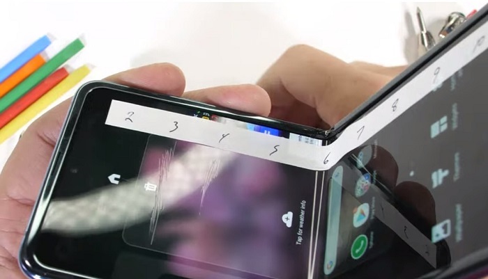 رسوایی در خصوص صفحه نمایش Galaxy Z Flip؟! رسوایی در خصوص صفحه نمایش Galaxy Z Flip؟!