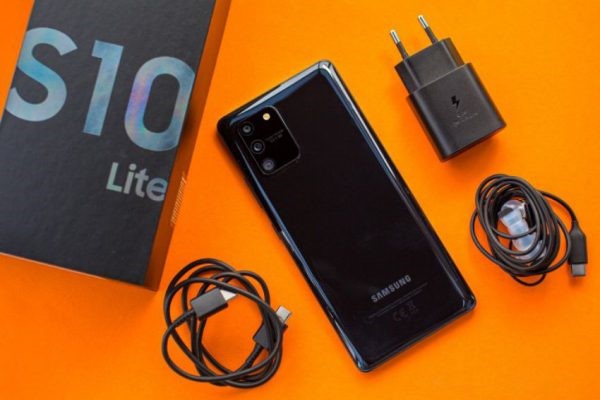 گلکسی اس ۱۰ لایت؛ جدیدترین گوشی کهکشانی سامسونگ با قیمت پایین‌تر، اندازه بزرگتر و قابلیت‌های سطح بالا