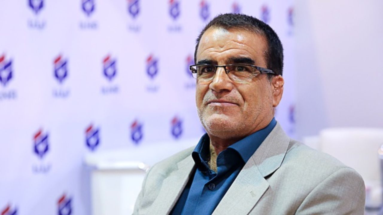جلالیزاده: هیچ کس برای اصلاحات، خاتمی نمیشود، منتقدین خاتمی پاسخگو باشند/نمازی:هدف انتقاد شخص عارف بود،نباید کسی مصون از انتقاد باشد جلالیزاده: هیچ کس برای اصلاحات، خاتمی نمیشود، منتقدین خاتمی پاسخگو باشند/نمازی:هدف انتقاد شخص عارف بود،نباید کسی مصون از انتقاد باشد