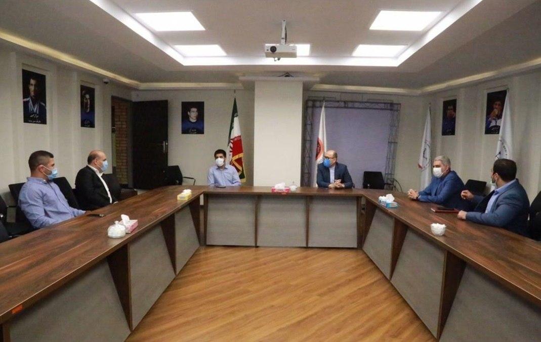 (عکس) استقلال به لیگ برتر کشتی می‌آید