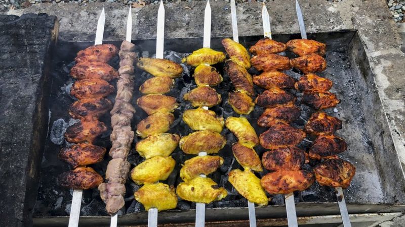 آیا خوردن غذا‌هایی که نیاز به جویدندارد به کاهش وزن کمک می‌کند؟