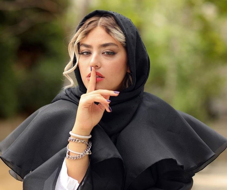 ماجرای مهاجرت ریحانه پارسا چیست؛ ریحانه برای همیشه از ایران رفت؟ ماجرای مهاجرت ریحانه پارسا چیست؛ ریحانه برای همیشه از ایران رفت؟