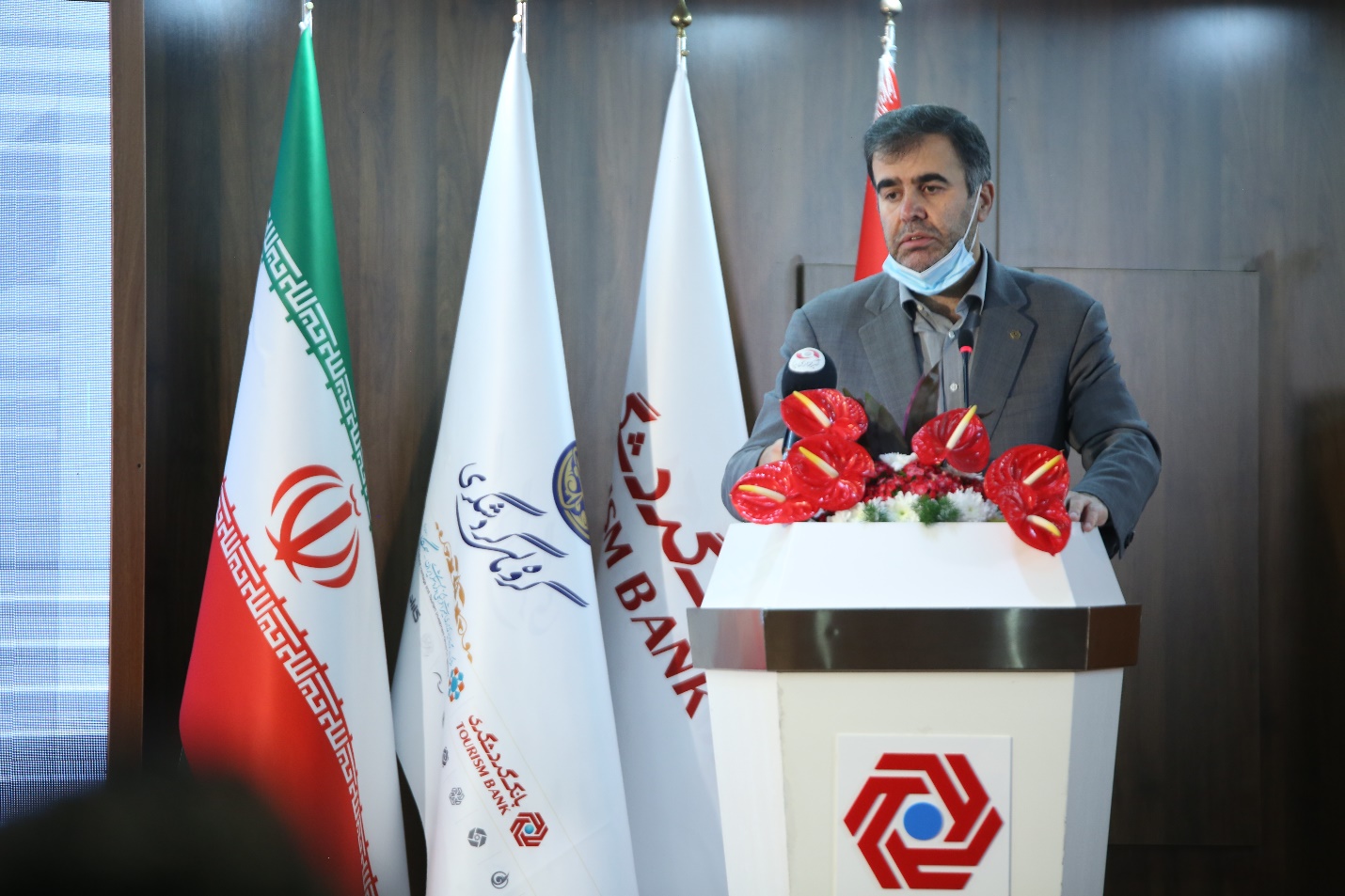 رونمایی از کارت هواداری پرسپولیس با حضور مدیران بانک گردشگری و باشگاه