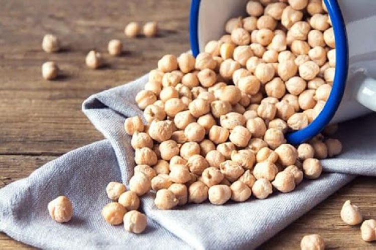 انواع فال و طالع بینی‌های ایرانی و روش استفاده از آن‌ها