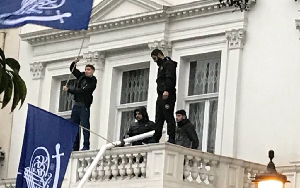 پشت پرده فیلم «بانوی بهشت» و انتقاد شمخانی/ تکمیل می شود پشت پرده فیلم «بانوی بهشت» و انتقاد شمخانی/ تکمیل می شود
