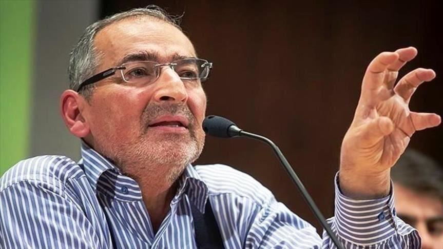 نزاع ایدئوژیک در بین اصلاح طلبان؛ زیباکلام: کارگزاران به دنبال باقی ماندن در قدرت به هر بهایی است
