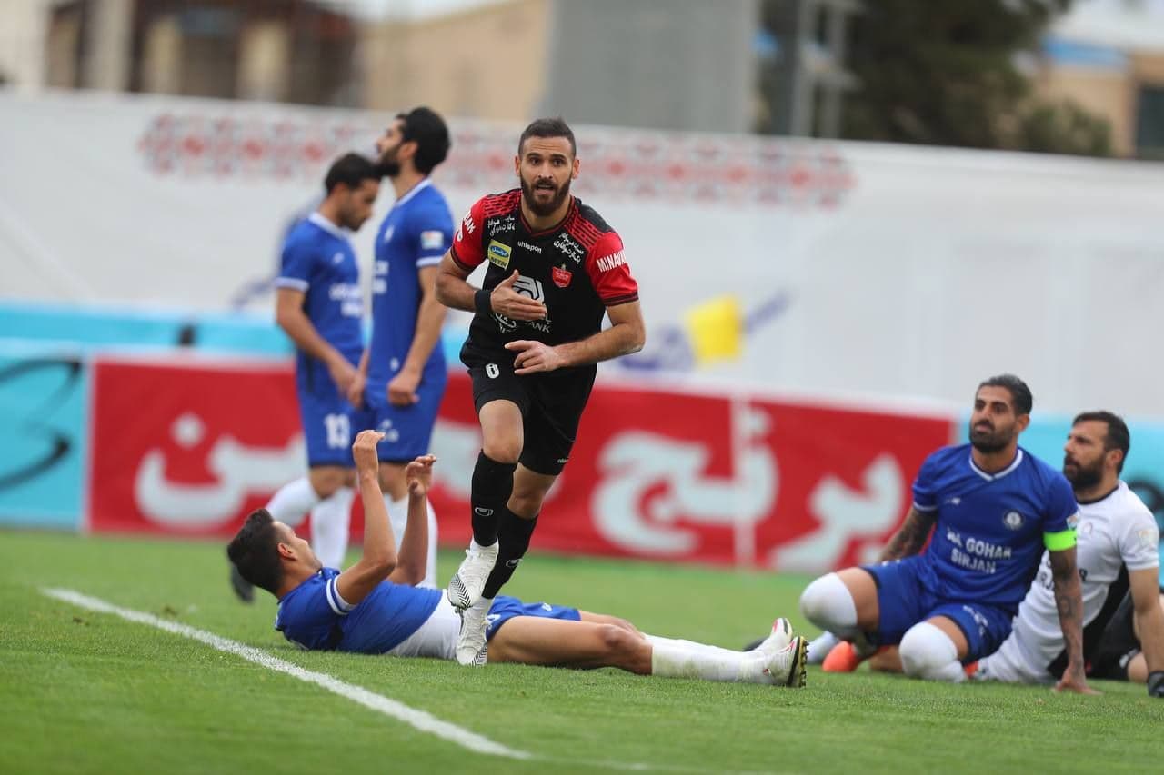 (ویدیو) خلاصه بازی گل گهر 0 - 5 پرسپولیس 1 اسفند 99