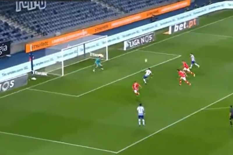 (عکس) فرصت‌سوزی عجیب مهدی طارمی!