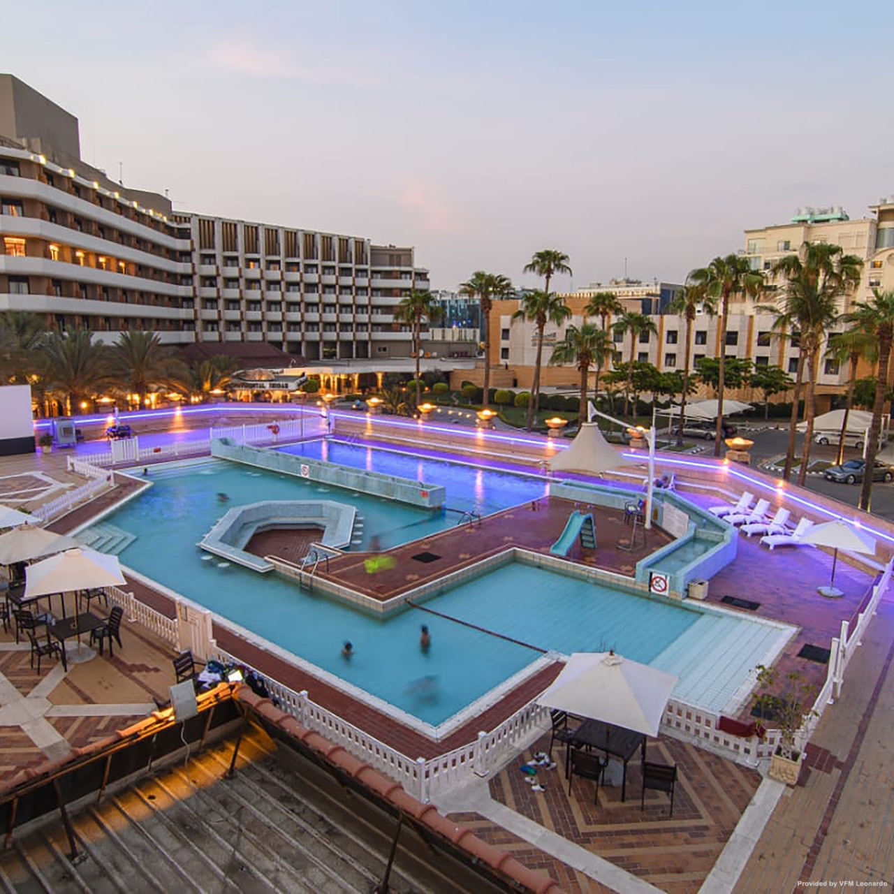 (عکس) هتل مجلل محل اسکان استقلال