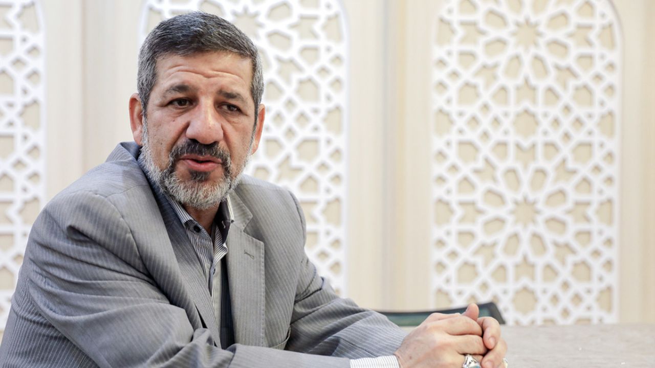 آیا رئیسی، دولت سوم احمدینژاد را تشکیل خواهد داد؟ آیا رئیسی، دولت سوم احمدینژاد را تشکیل خواهد داد؟