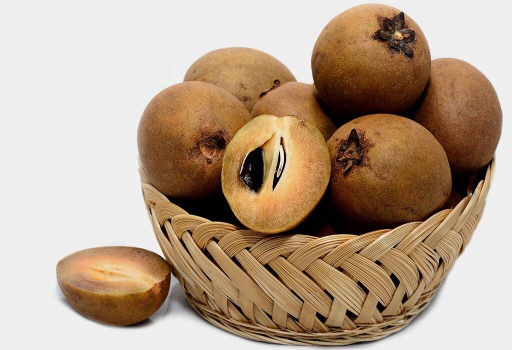 میوه درخت چیکو