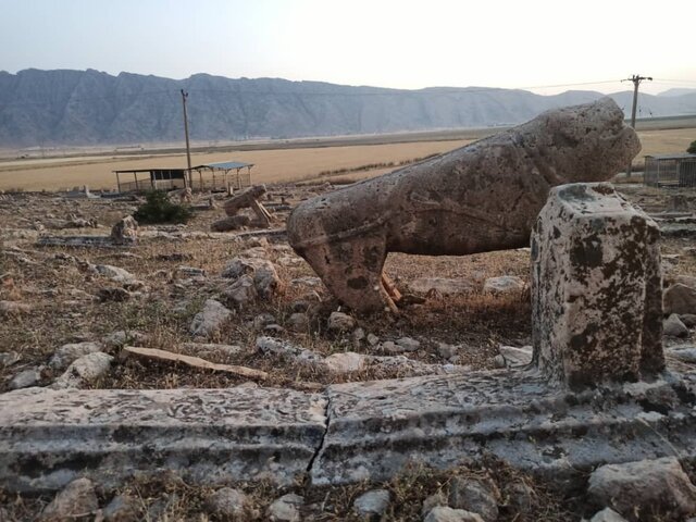 آثار تاریخی
