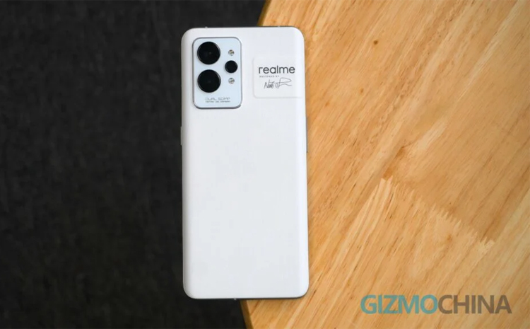 سامسونگ گلکسی S21 FE یا ریلمی GT 2 Pro
