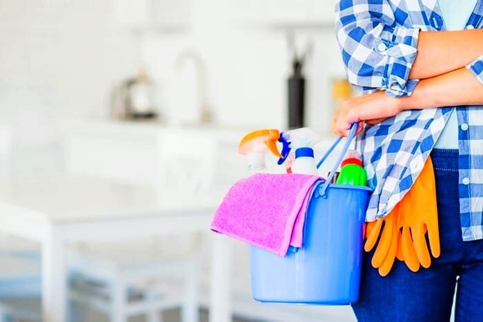 چرا مردان در خانه‌تکانی مشارکت نمی‌کنند؟