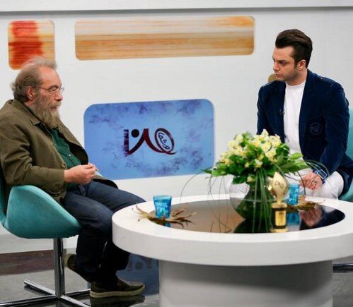 آیا همیشه پای یک مجری در میان است؟