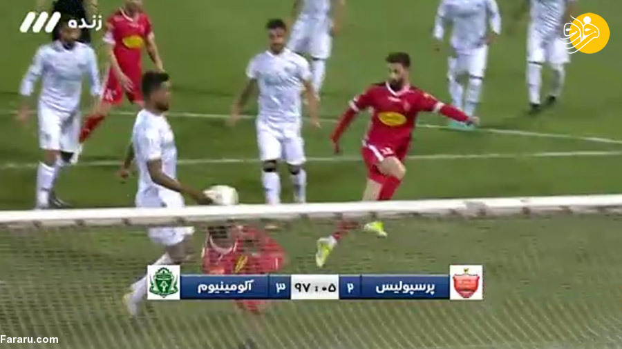 (عکس) ۳ صحنه جنجالی در آزادی؛ پنالتی پرسپولیس گم شد؟
