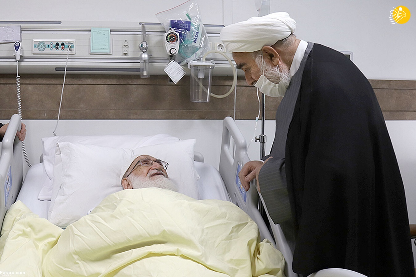 (عکس) آیت‌الله نوری همدانی در بیمارستان بستری شد