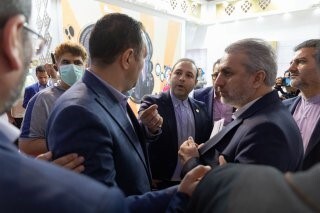 رو نمایی از اولین پلتفرم تخصصی مد و فشن در نمایشگاه مد و لباس تهران 1401